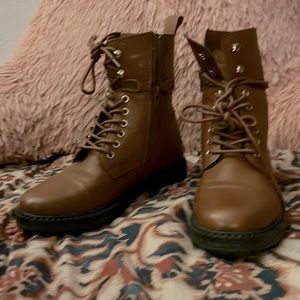 Aldo Never Worn - Brown leather Zip up Boots with tie front Size 7